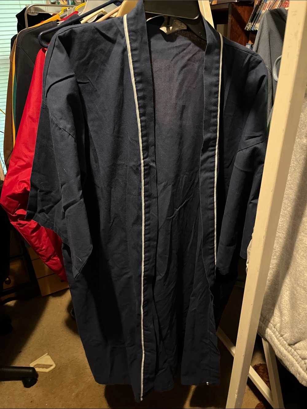 MacGregor Men's navy robe. No belt